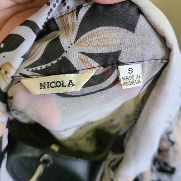 Nicola Sheer Button Up Top - Picture 8 of 8